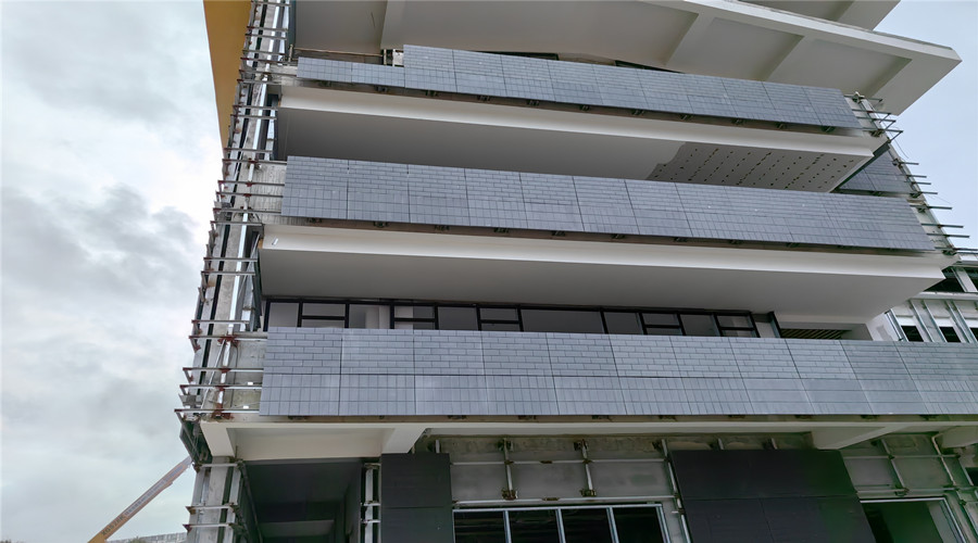 海南陵水中央民族大學(xué)UHPC幕墻板項(xiàng)目 海南陵水中央民族大學(xué)UHPC幕墻板項(xiàng)目