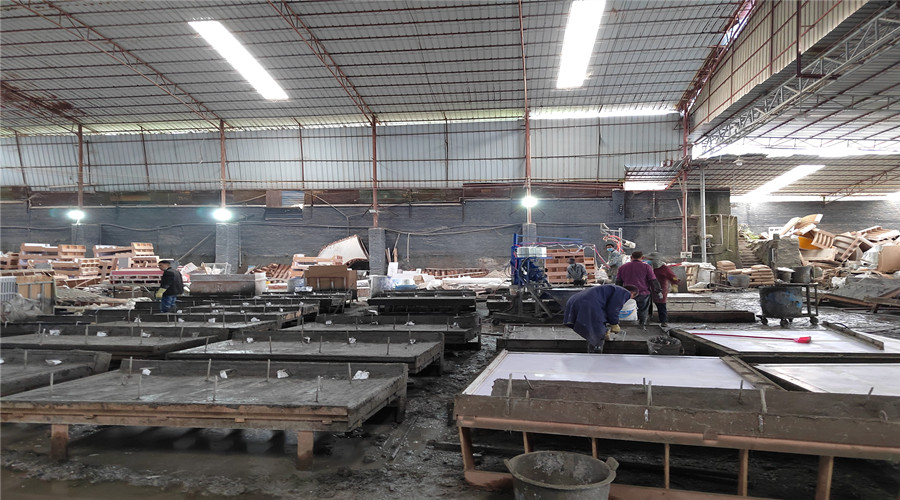 大型GRC幕墻構件生產中