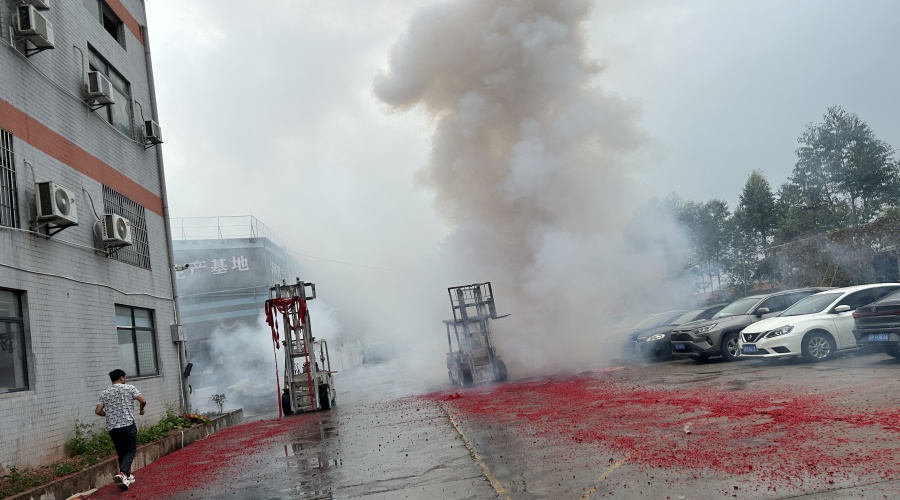 飾紀(jì)上品GRG廠家開工大吉